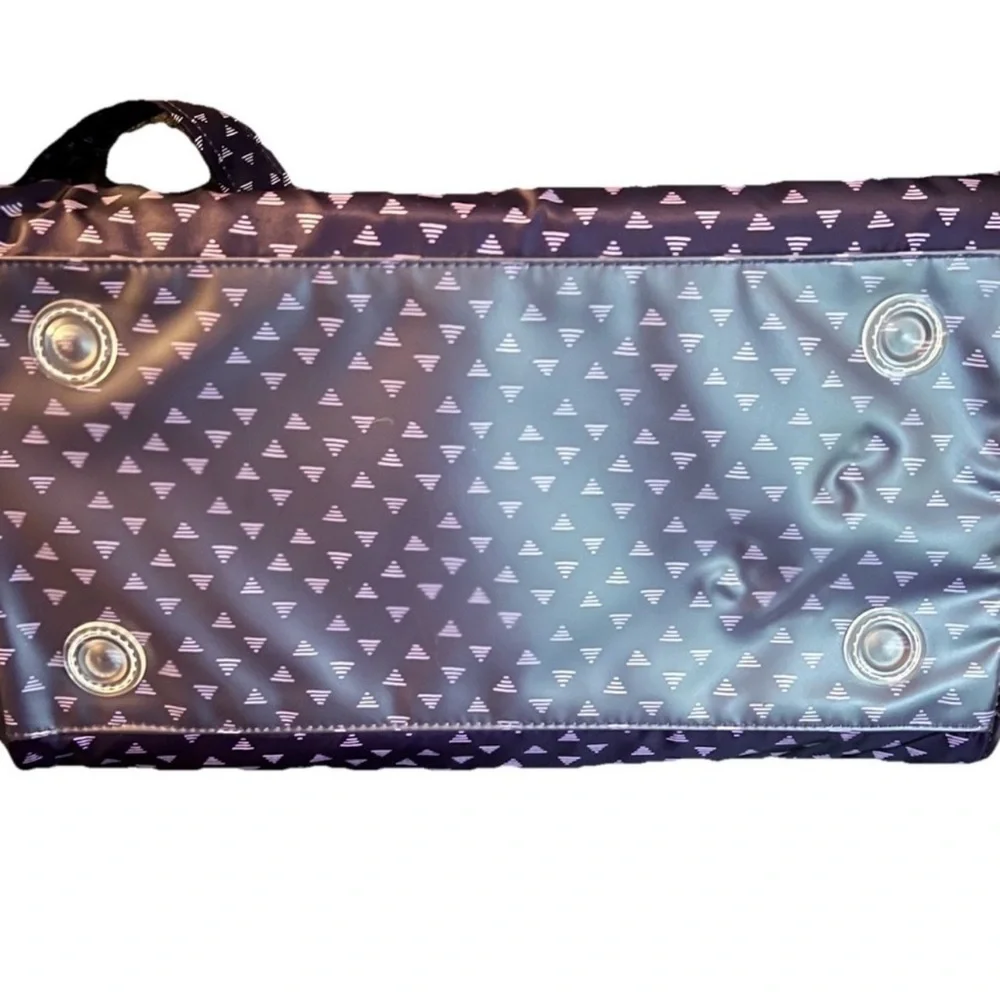 New Lug Cabby RFID Tote In Triangle Concord Purple